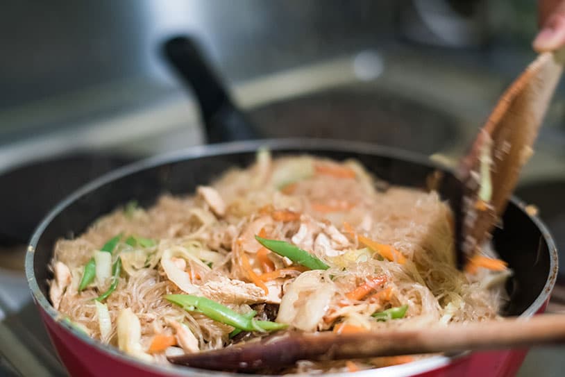 Cooking Pancit noodles