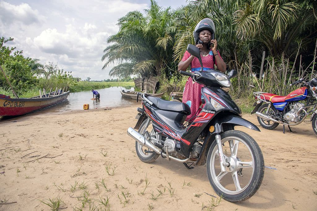 delivering child letters