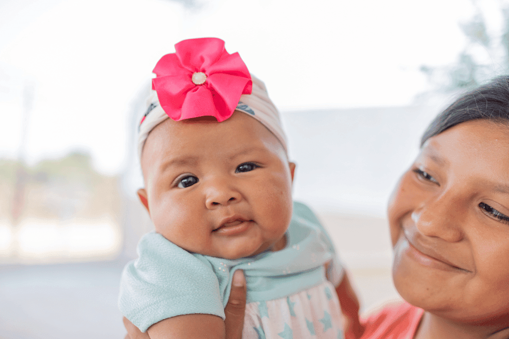 Baby Mia with her mother, Dali